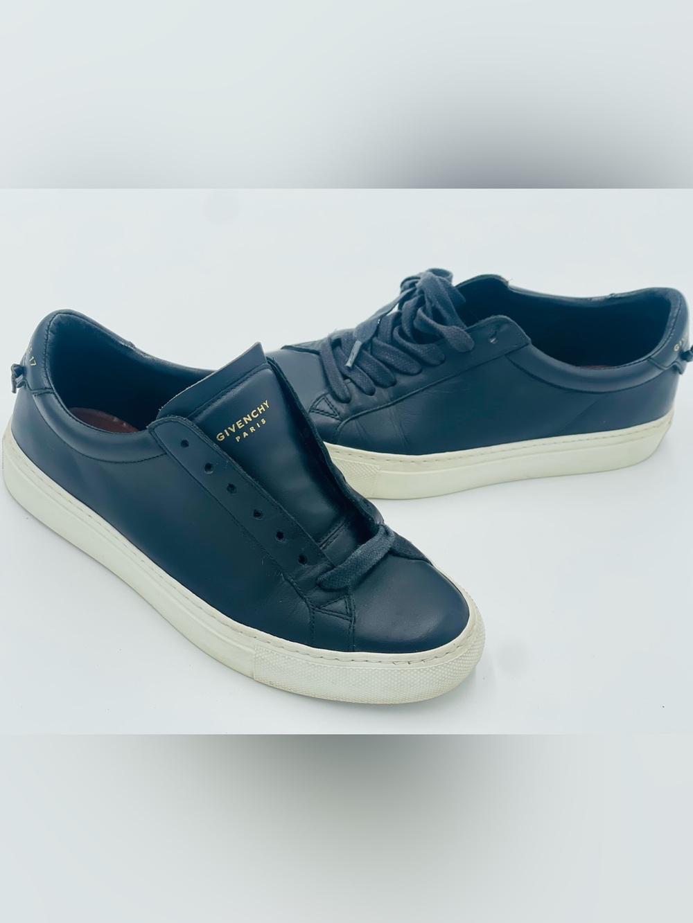 Givenchy Paris 17 Black Leather Low-Top Sneakers with Cream Sole size 5.5